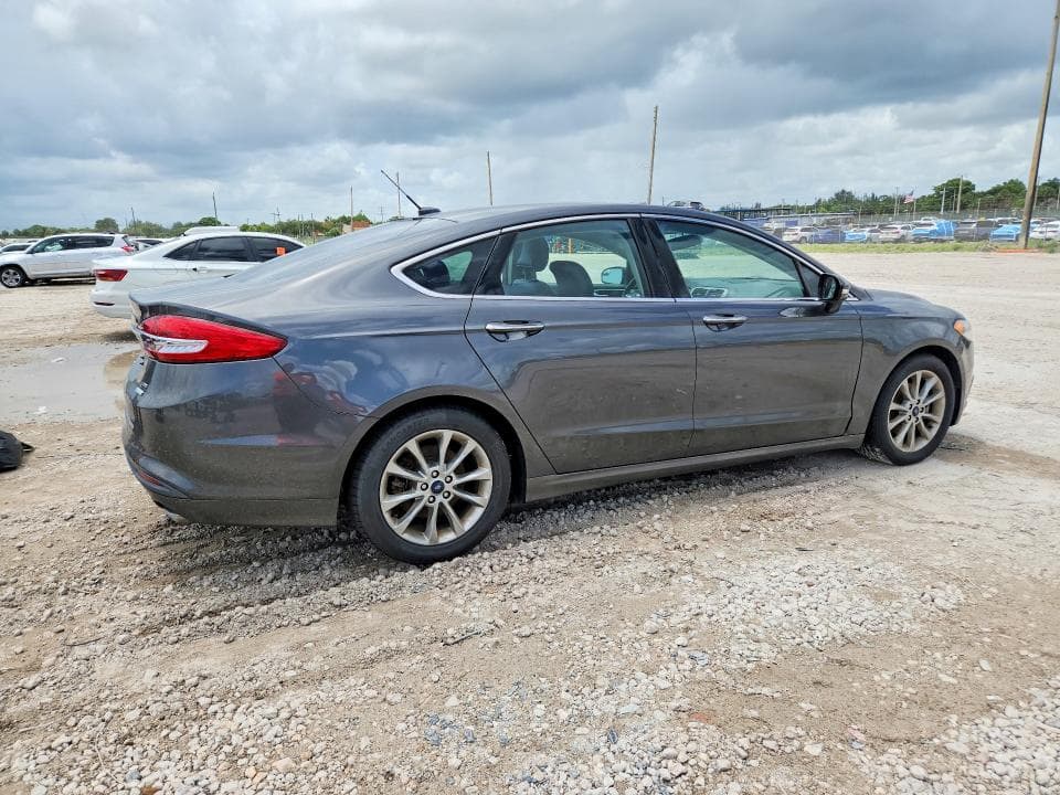 2017 FORD FUSION SE 3