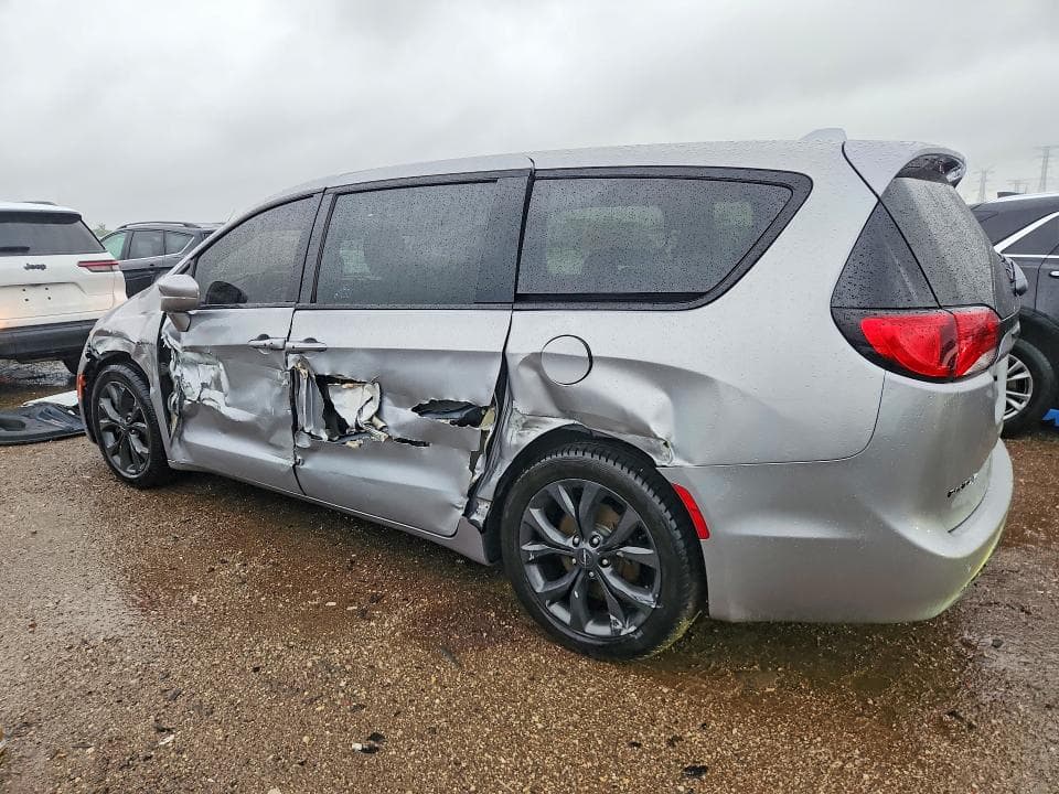 2018 CHRYSLER PACIFICA TOURING PLUS 2