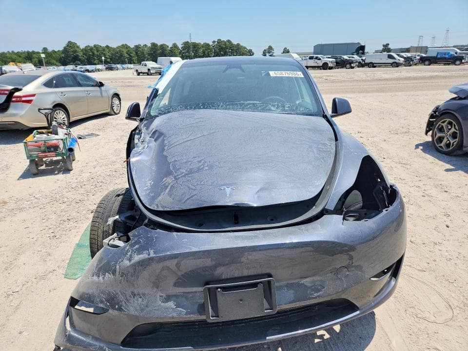 2023 TESLA MODEL Y 5