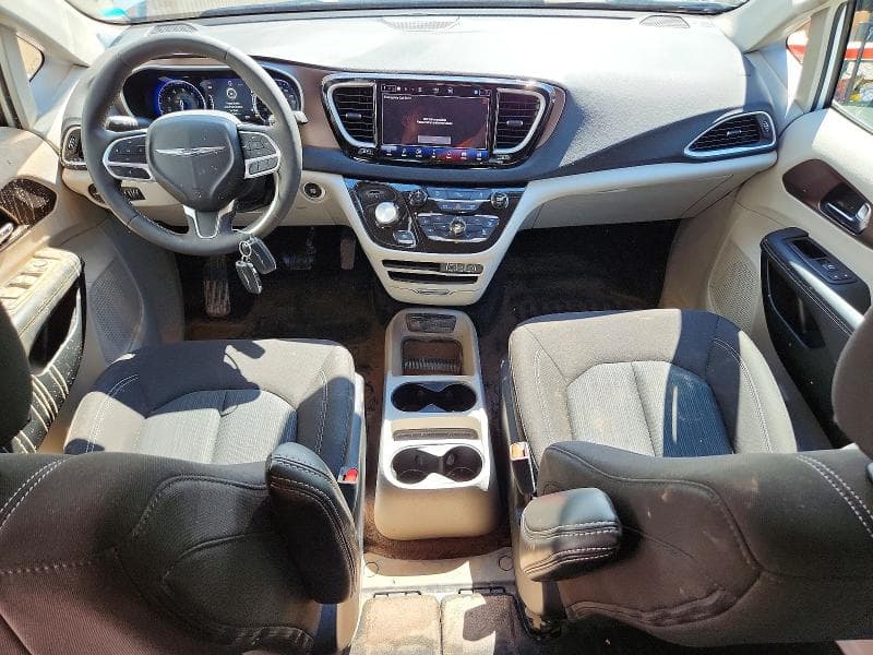 2024 CHRYSLER GRAND CARAVAN SXT 8