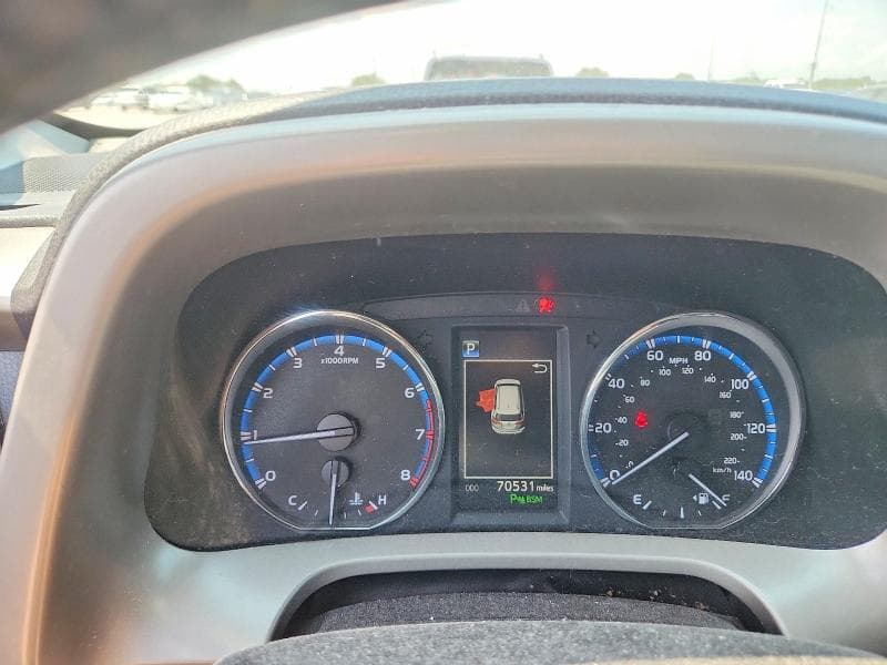 2018 TOYOTA RAV4 LIMITED 9