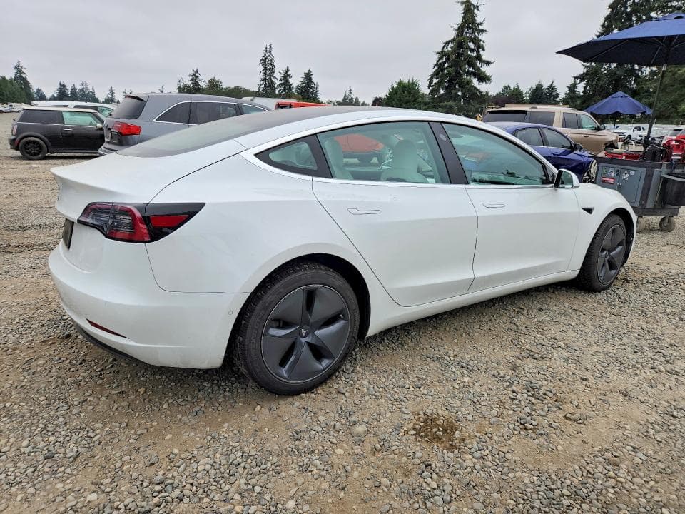 2020 TESLA MODEL 3 3