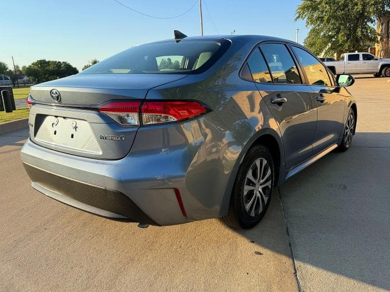 2022 TOYOTA COROLLA LE 4