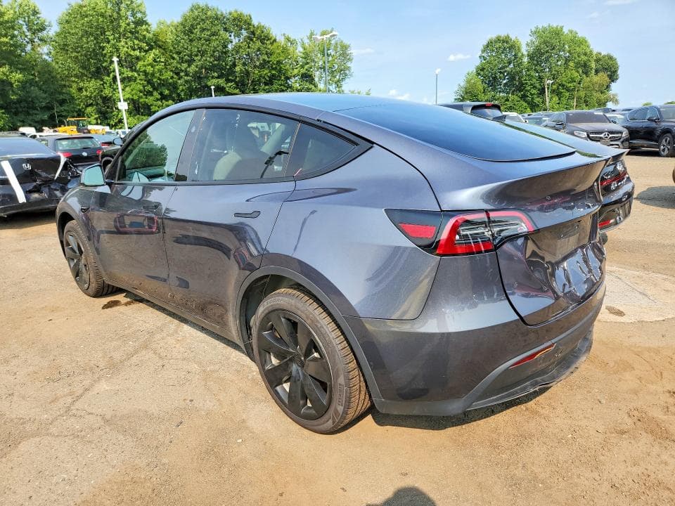 2023 TESLA MODEL Y 2