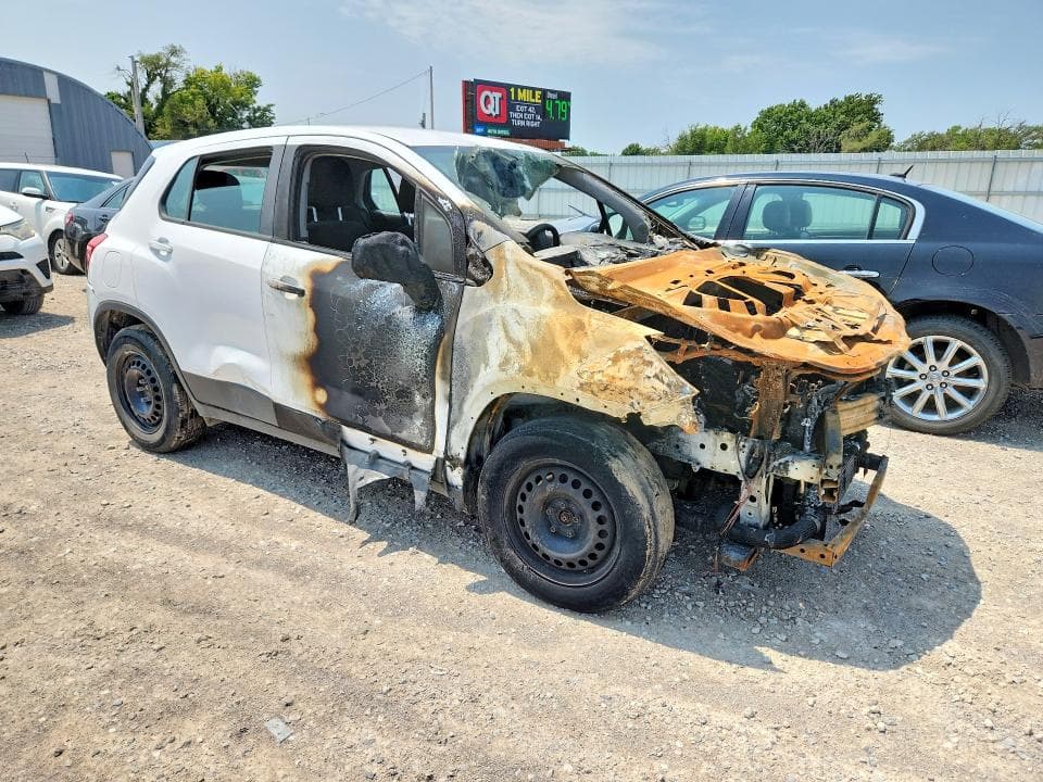 2019 CHEVROLET TRAX LS 4