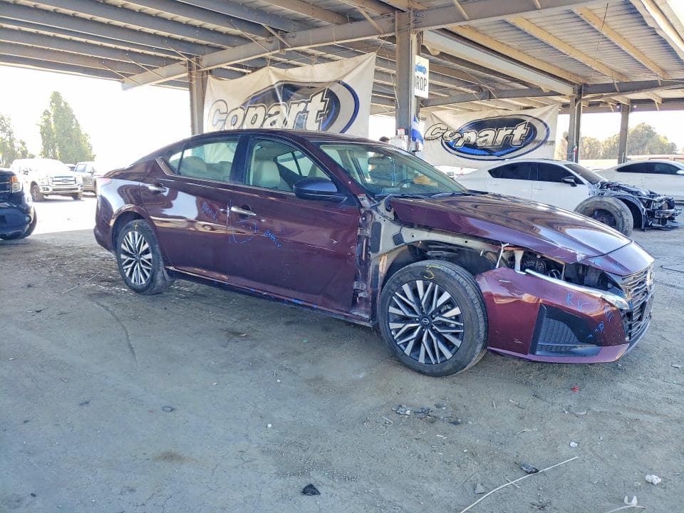 2025 NISSAN ALTIMA SV 4