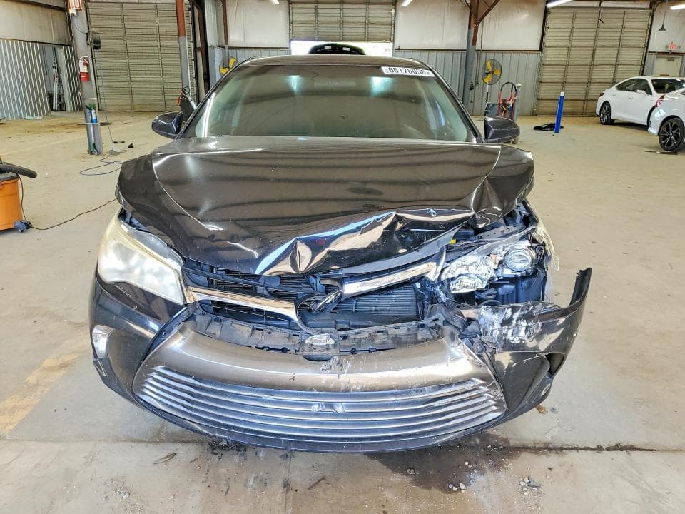 2017 TOYOTA CAMRY LE 5