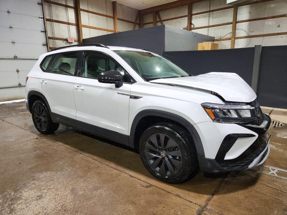 2024 VOLKSWAGEN TAOS S 4