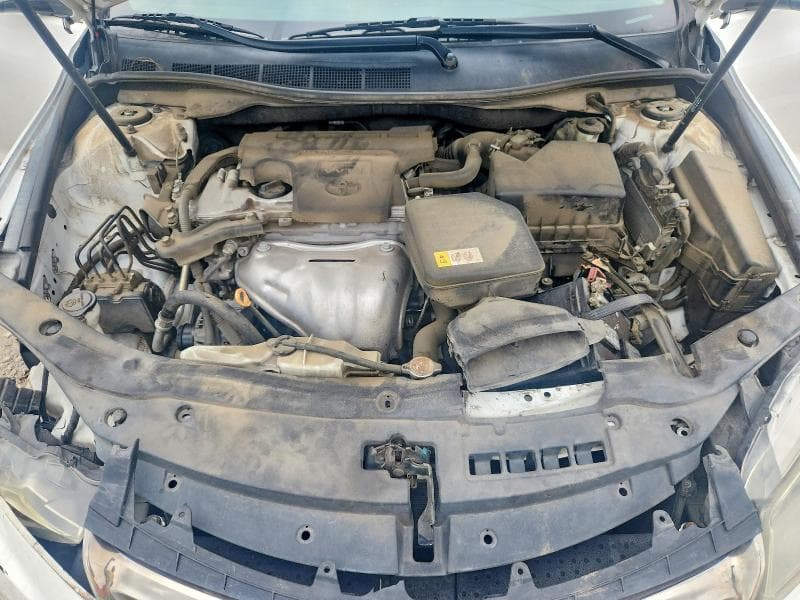 2017 TOYOTA CAMRY SE 11
