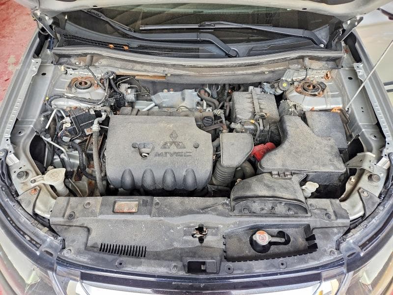 2018 MITSUBISHI OUTLANDER SE 12
