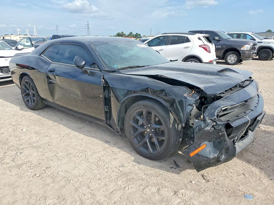 2022 DODGE CHALLENGER R/T 4