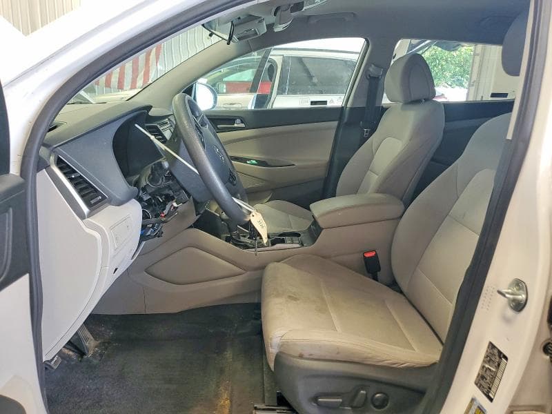 2017 HYUNDAI TUCSON SE 7