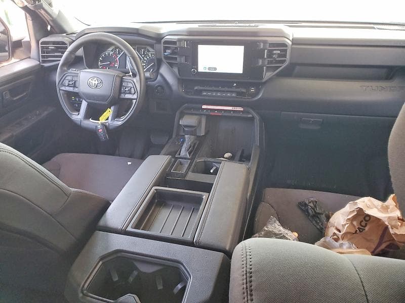 2025 TOYOTA TUNDRA SR 8