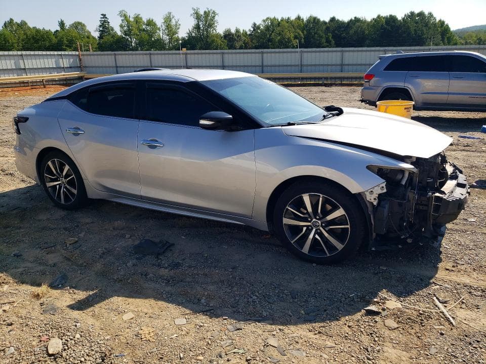 2019 NISSAN MAXIMA 3.5 SV 4