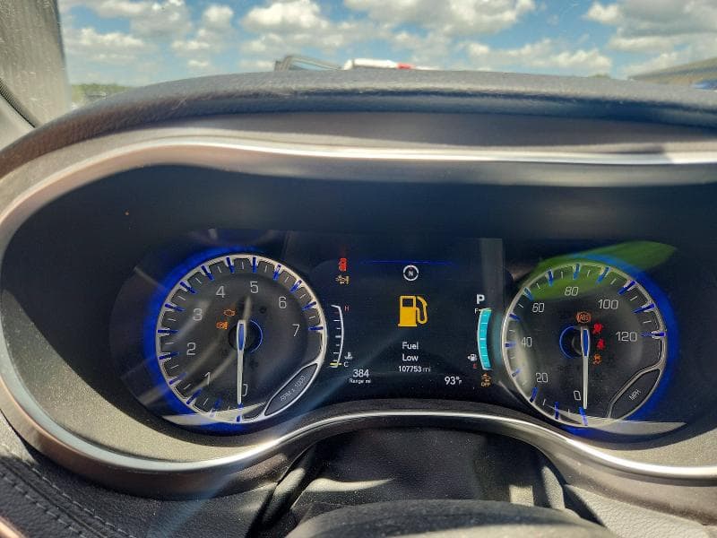 2017 CHRYSLER PACIFICA LIMITED 9