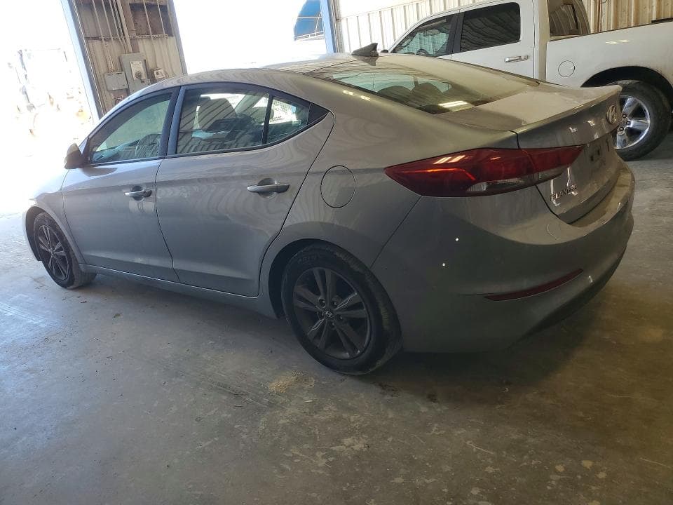 2017 HYUNDAI ELANTRA SE 2