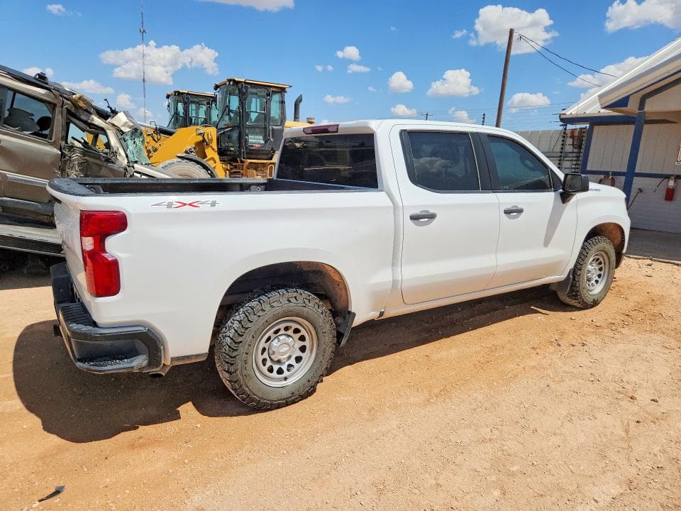 2023 CHEVROLET SILVERADO K1500 3