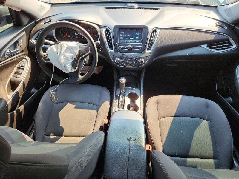 2017 CHEVROLET MALIBU LS 8