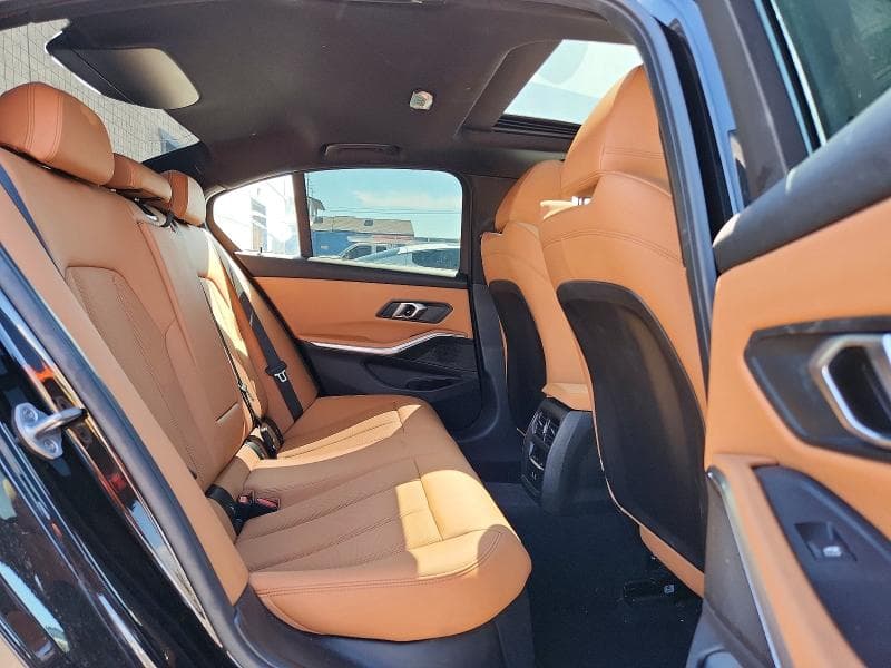 2026 BMW 330XI 10