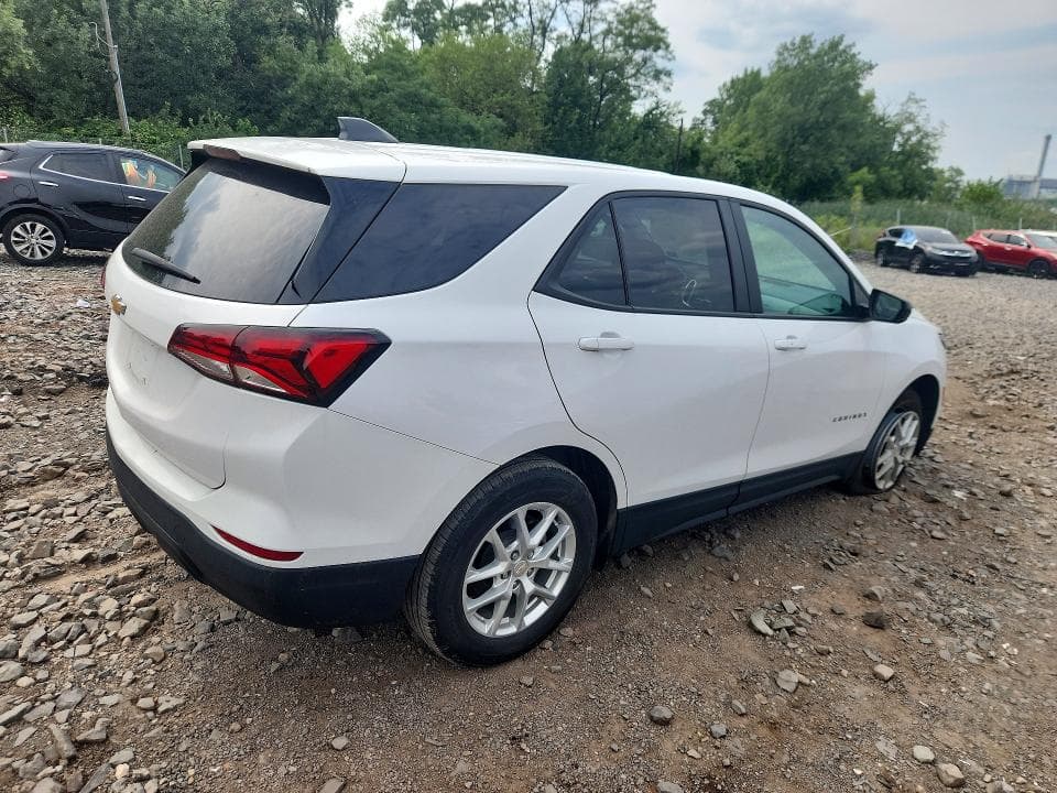 2023 CHEVROLET EQUINOX LS 3