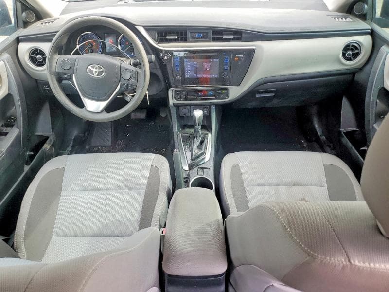 2017 TOYOTA COROLLA LE 8