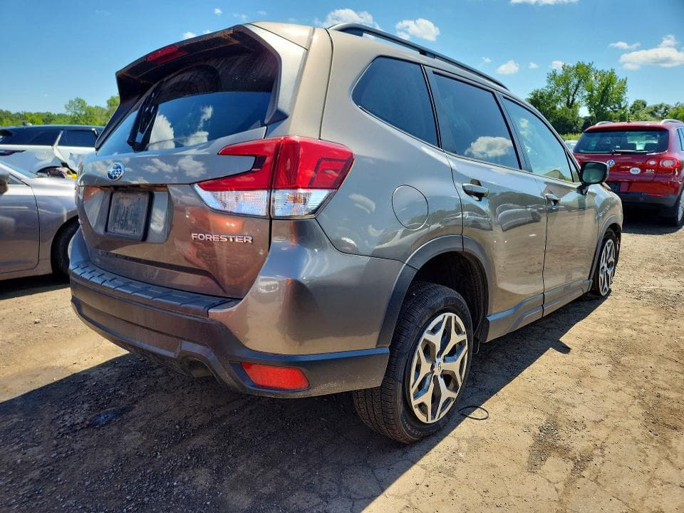 2020 SUBARU FORESTER PREMIUM 3