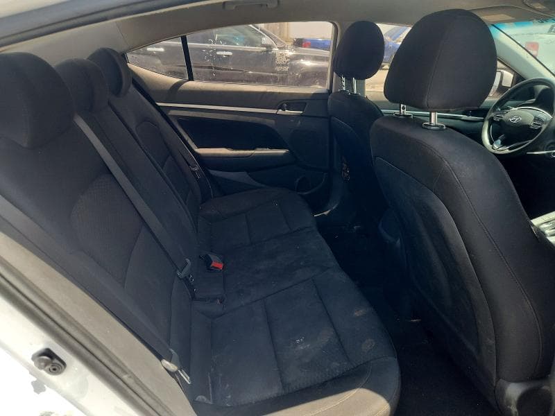 2019 HYUNDAI ELANTRA SEL 10