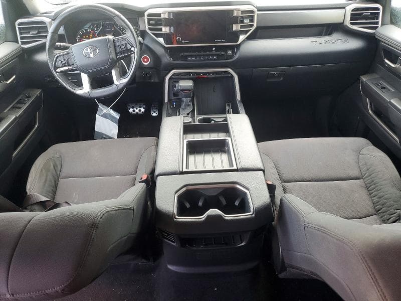 2022 TOYOTA TUNDRA SR5 8