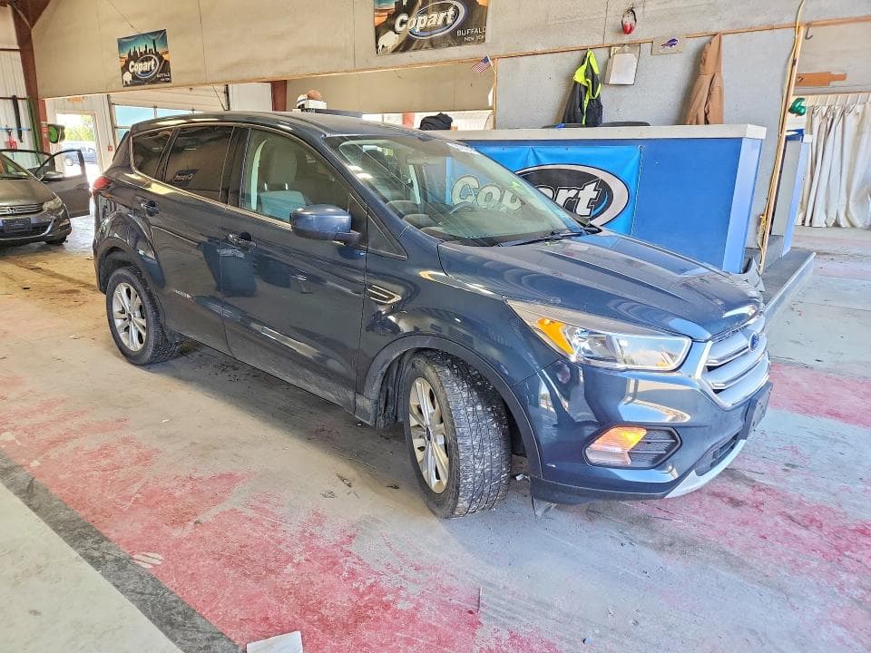 2019 FORD ESCAPE SE 4