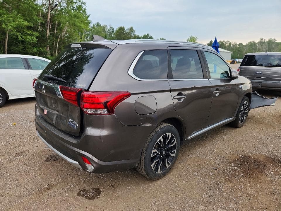 2018 MITSUBISHI OUTLANDER SE 3