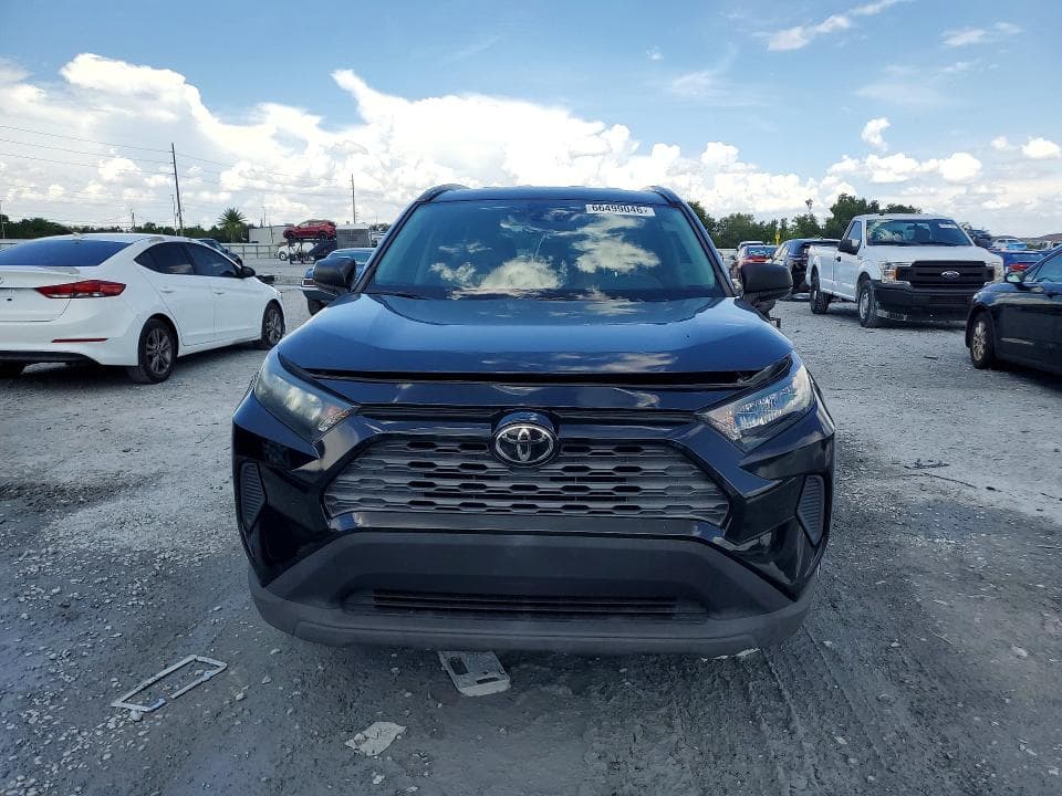 2021 TOYOTA RAV4 LE 5