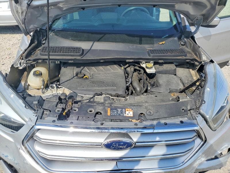 2017 FORD ESCAPE SE 12