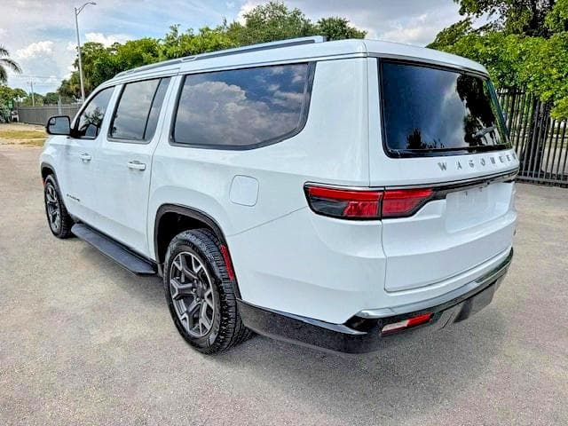 2023 JEEP WAGONEER L SERIES III 2