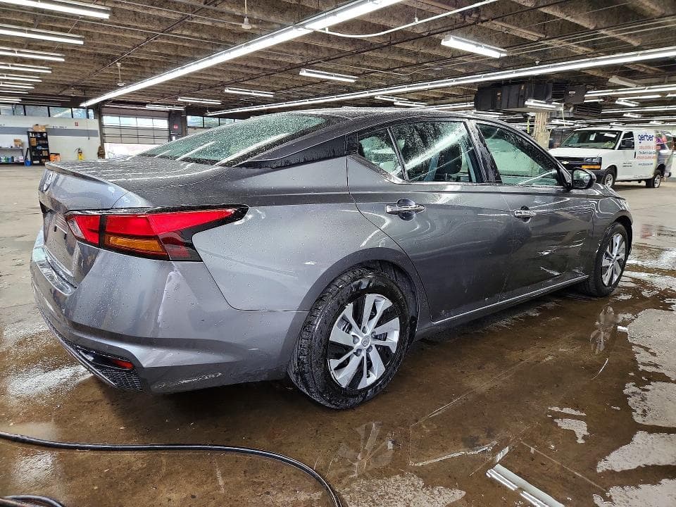 2023 NISSAN ALTIMA S 3