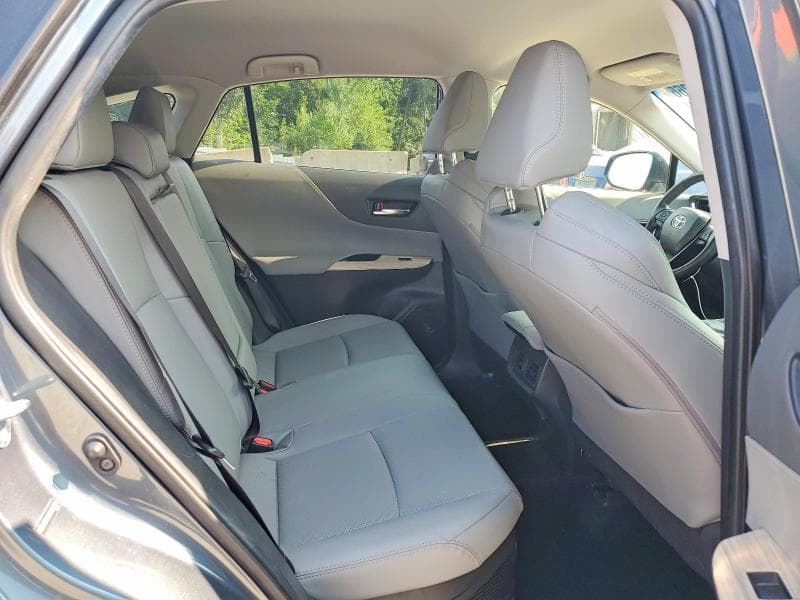 2021 TOYOTA VENZA LIMITED 11