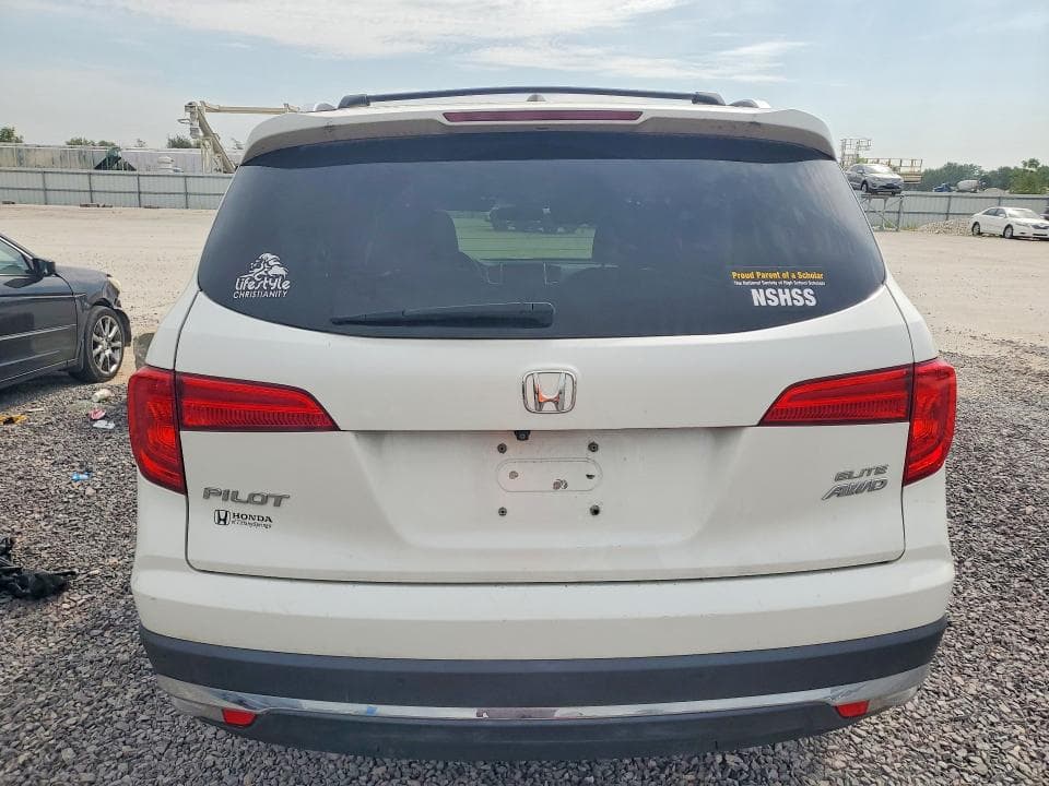 2017 HONDA PILOT ELITE 6