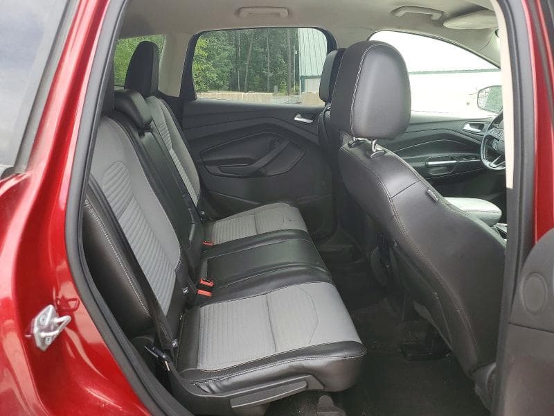 2017 FORD ESCAPE SE 11