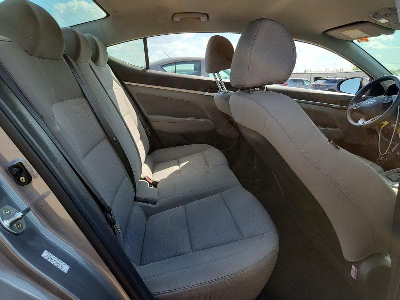 2020 HYUNDAI ELANTRA SEL 10