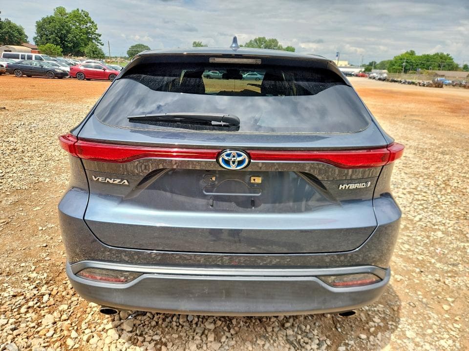 2021 TOYOTA VENZA LE 6