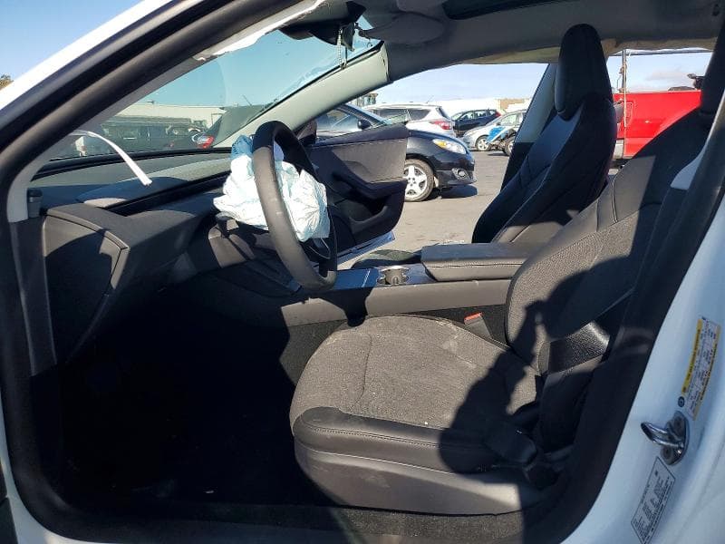 2026 TESLA MODEL 3 7