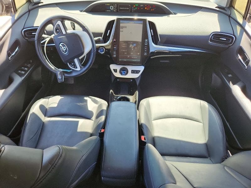 2017 TOYOTA PRIUS PRIME PREMIUM 8