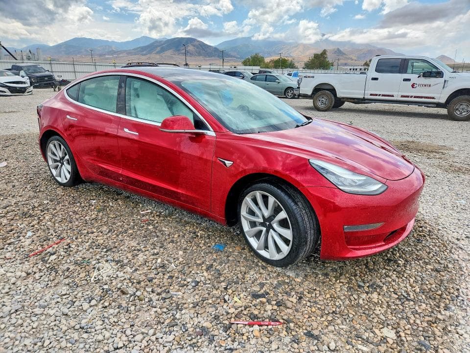 2019 TESLA MODEL 3 4