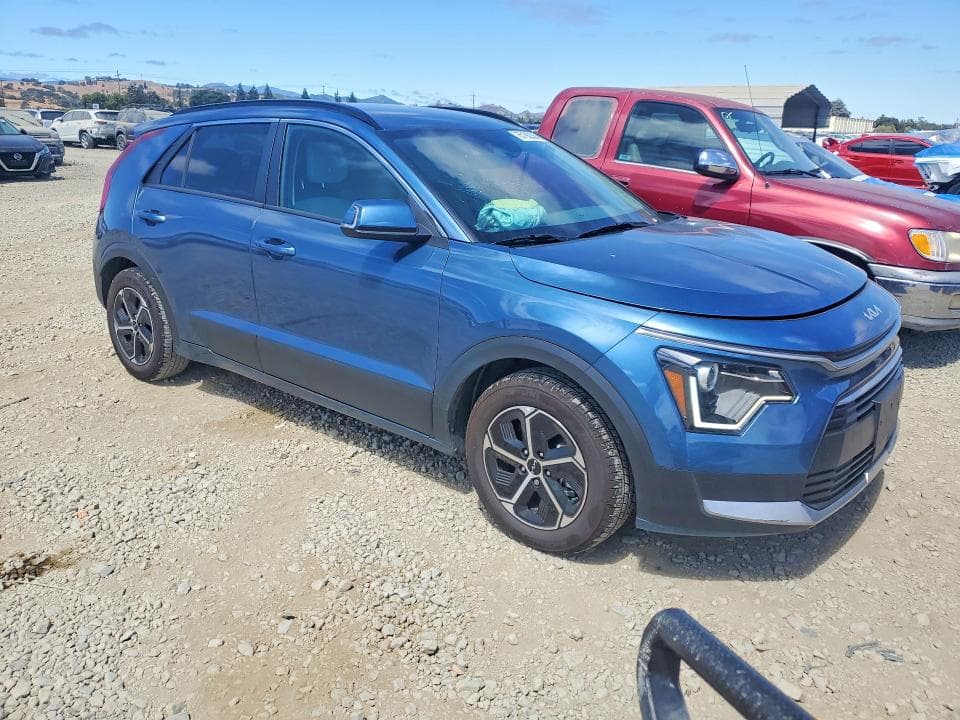 2023 KIA NIRO EX 4