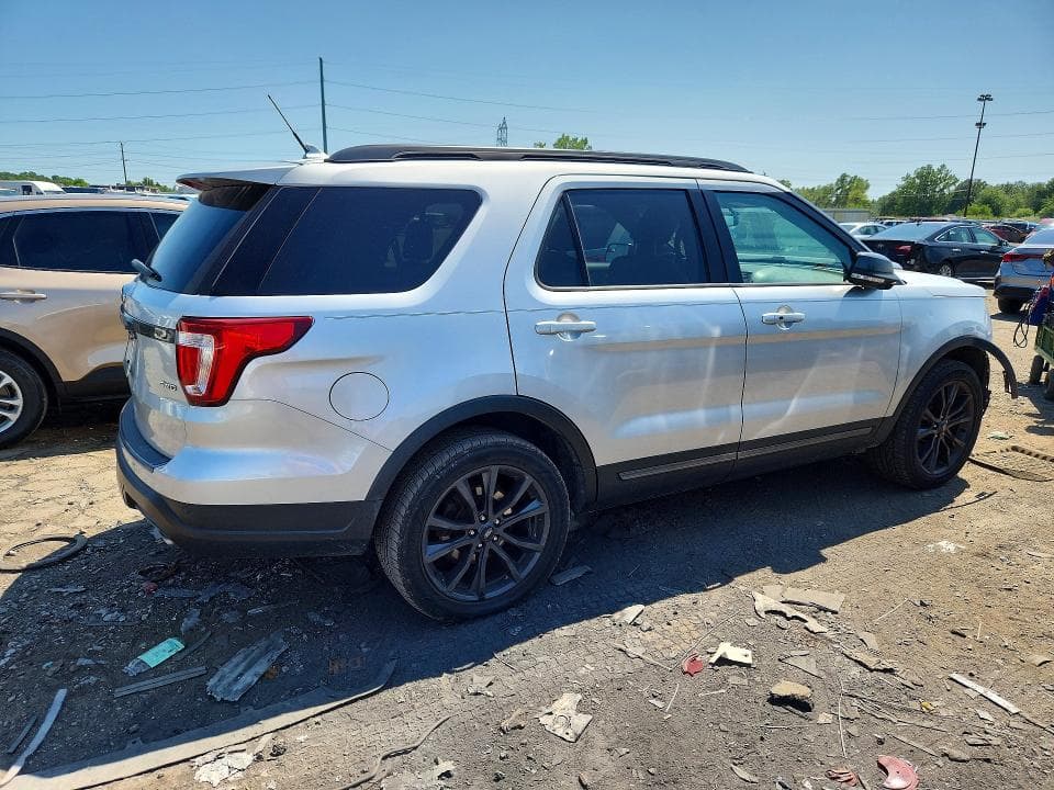 2018 FORD EXPLORER XLT 3