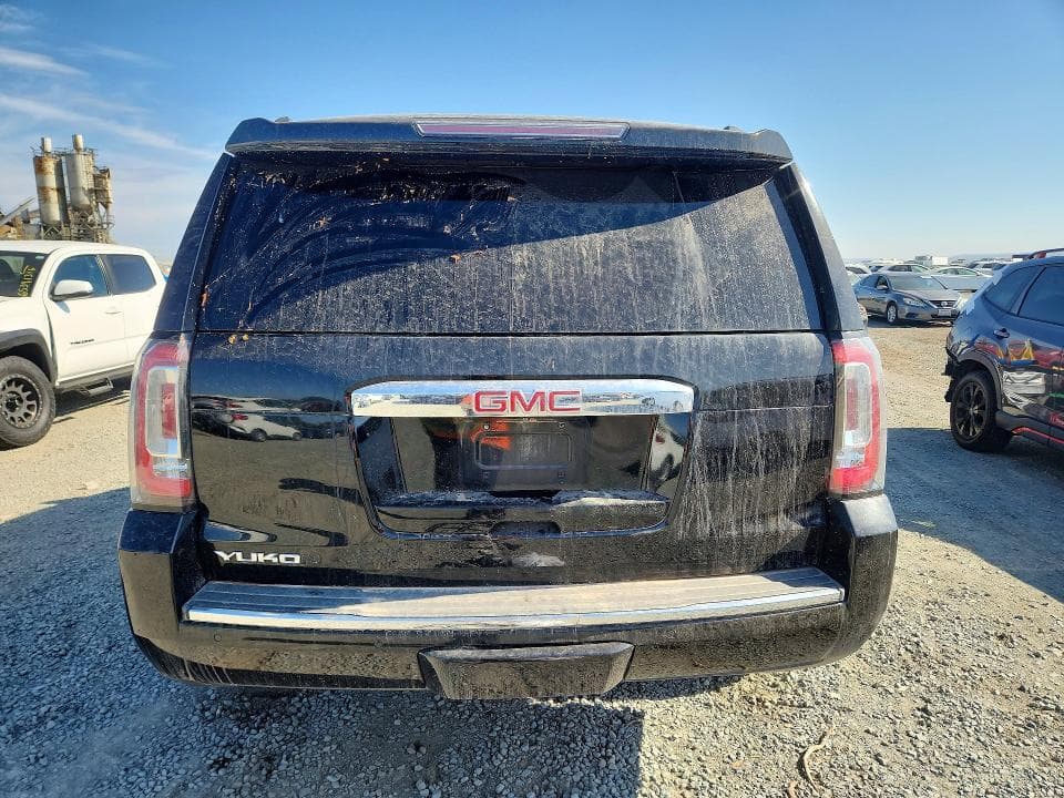 2018 GMC YUKON DENALI 6