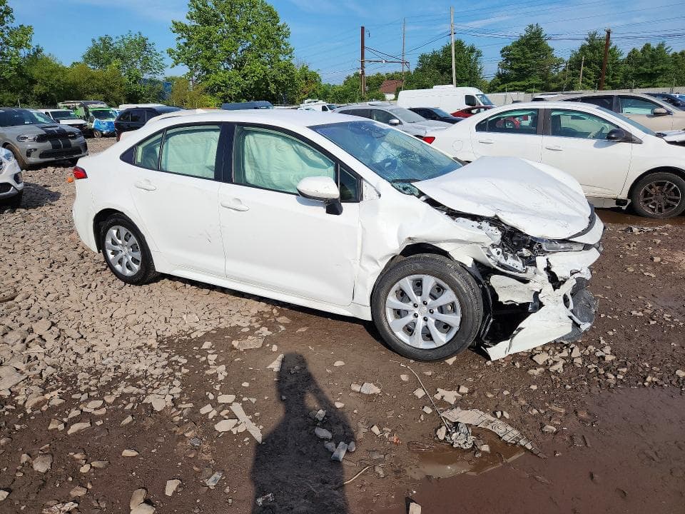2023 TOYOTA COROLLA LE 4