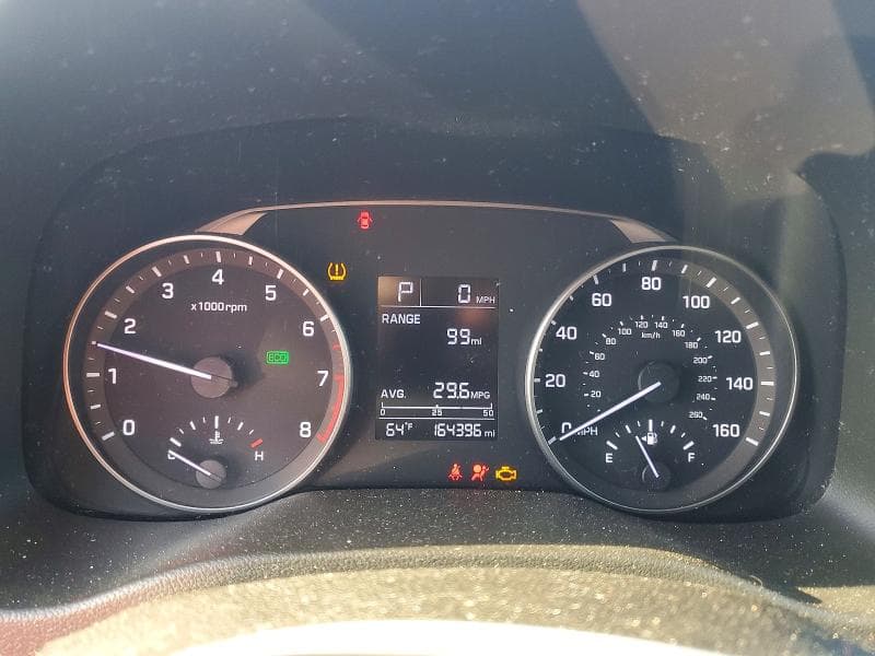 2017 HYUNDAI ELANTRA SE 9