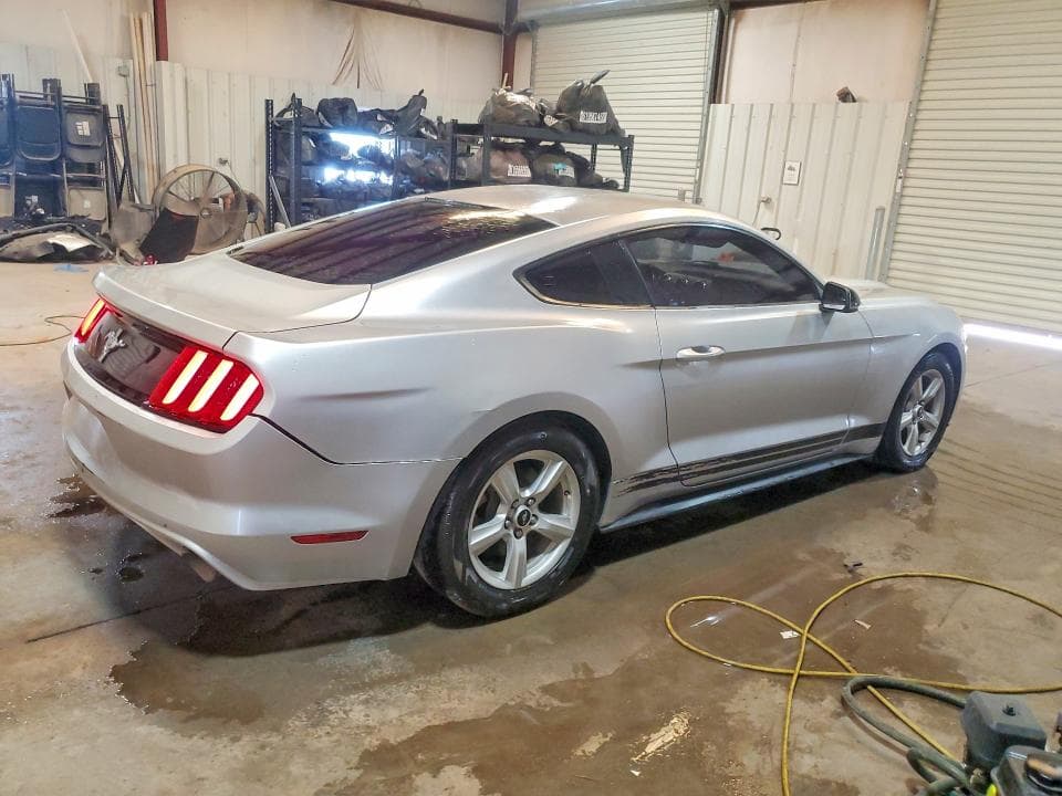 2017 FORD MUSTANG 3