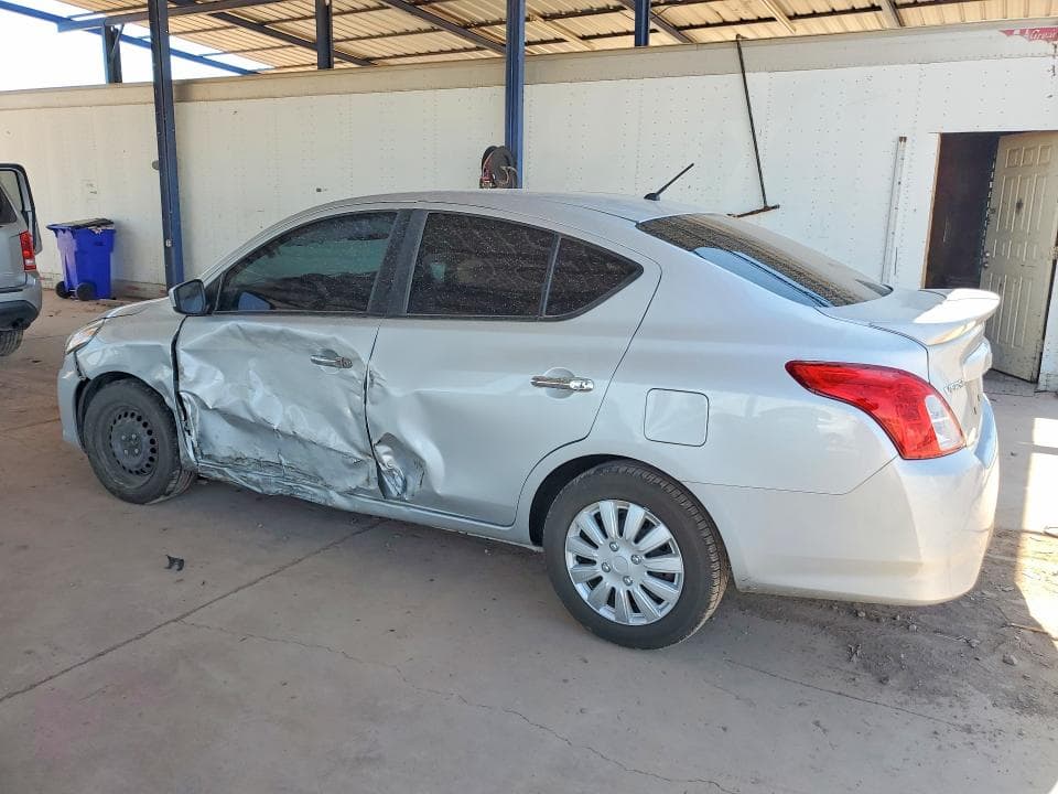 2017 NISSAN VERSA 1.6 SV 2