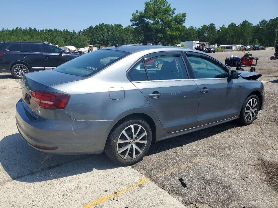 2017 VOLKSWAGEN JETTA SE 3